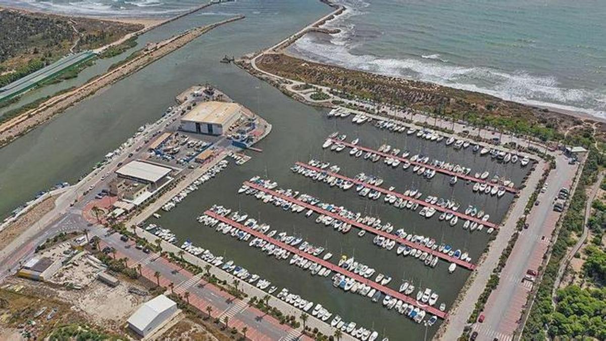 Vista aérea del puerto deportivo Marina Las Dunas en una imagen de archivo
