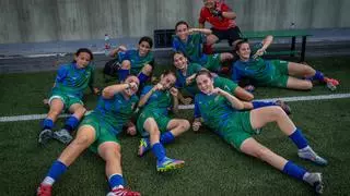 Las niñas gitanas lideran el fútbol femenino en La Mina: “Tienen la oportunidad que no tuvimos nosotras”