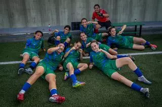 Las niñas gitanas lideran el cambio del fútbol femenino en La Mina