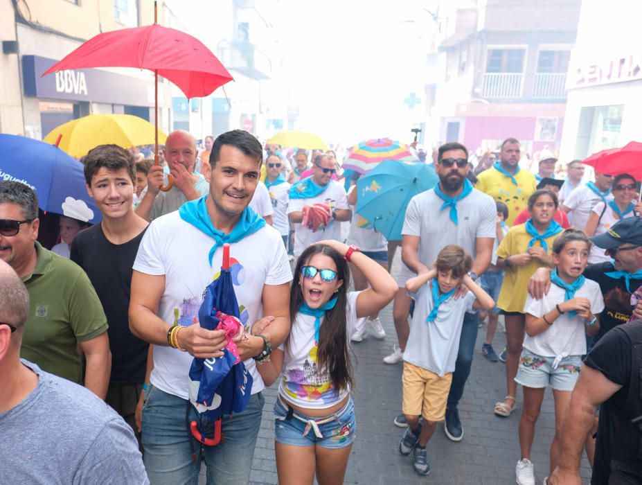 Traca y suelta de globos en las fiestas de Elda