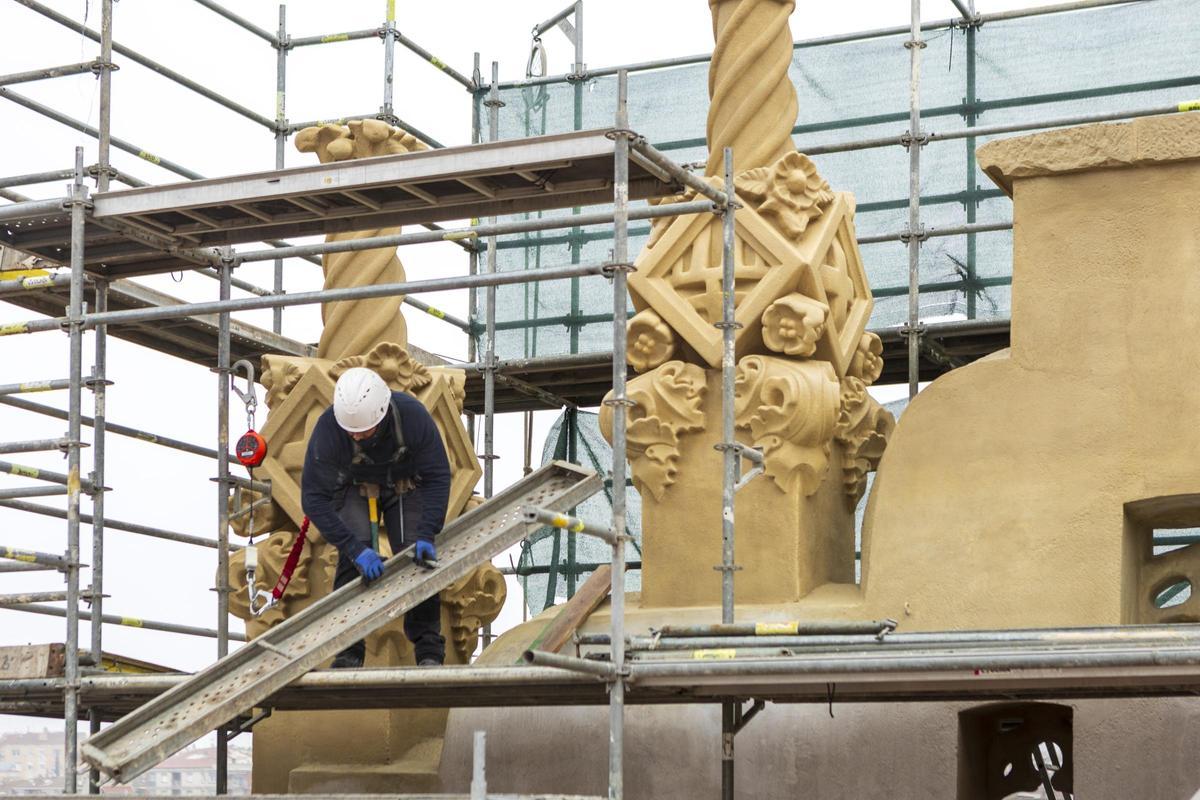 La Buresa de Manresa recupera l'element patrimonial que va perdre per la dictadura La Buresa de Manresa recupera l'element patrimonial que va perdre per la dictadura
