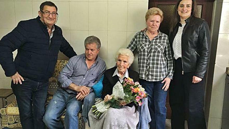 La abuela de Oza-Cesuras cumple 104 años