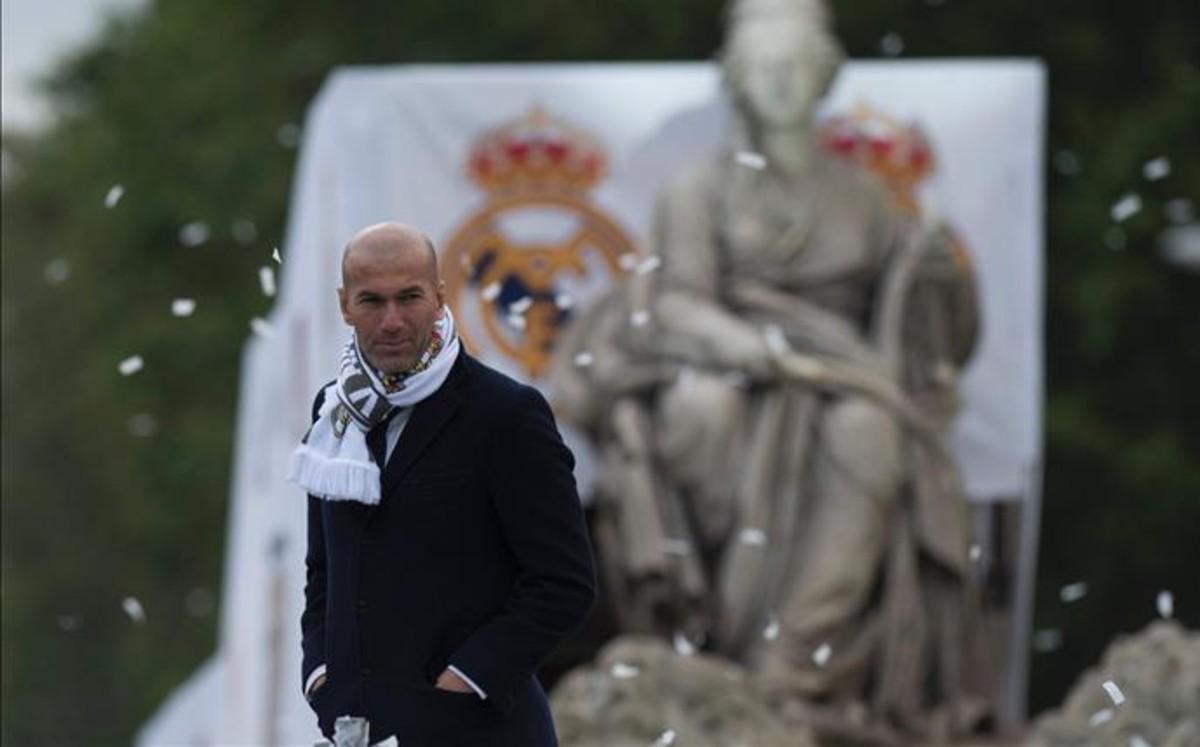 Florentino Pérez destaca las virtudes de Zidane