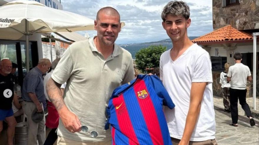 Víctor Valdés disfruta de Ons