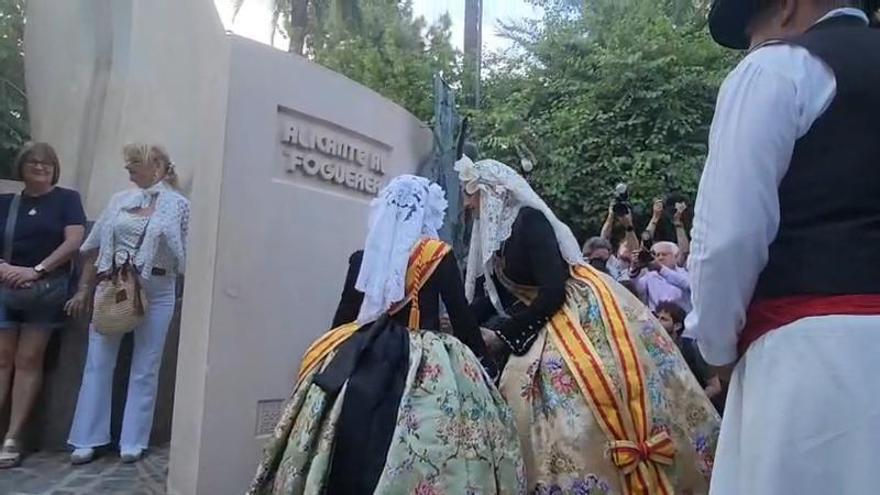 Homenaje a los foguerers y barraquers fallecidos