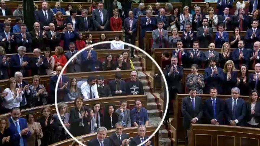 Podemos marca su política en el Congreso y en la calle