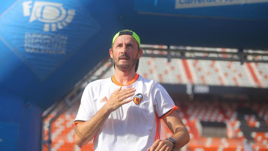 La meta de la carrera dentro de Mestalla es el gran aliciente de la carrera.