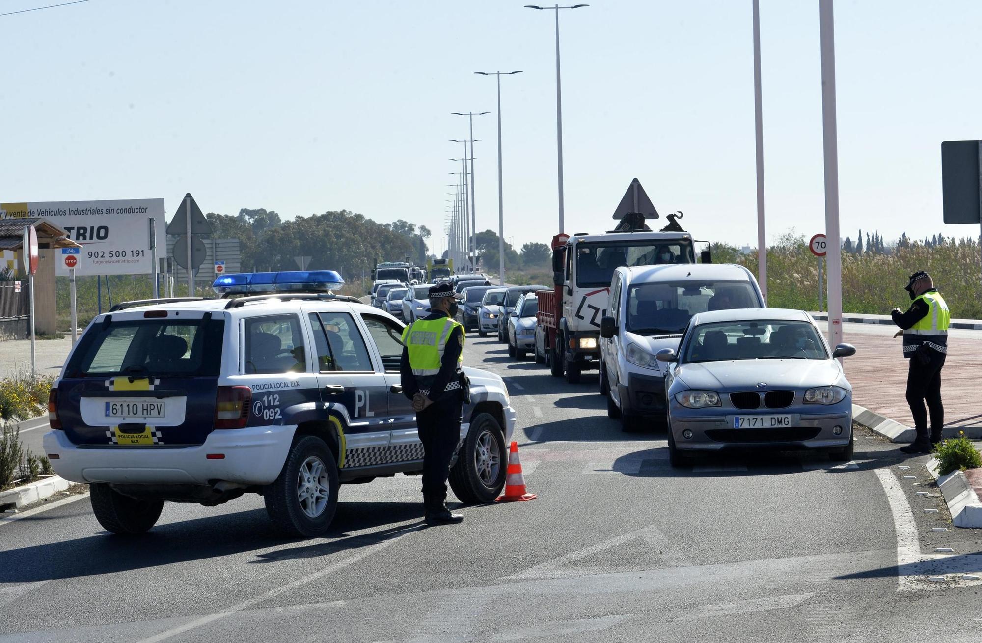 La Policía Local de Elche impone 75 sanciones por incumplir el cierre perimetral