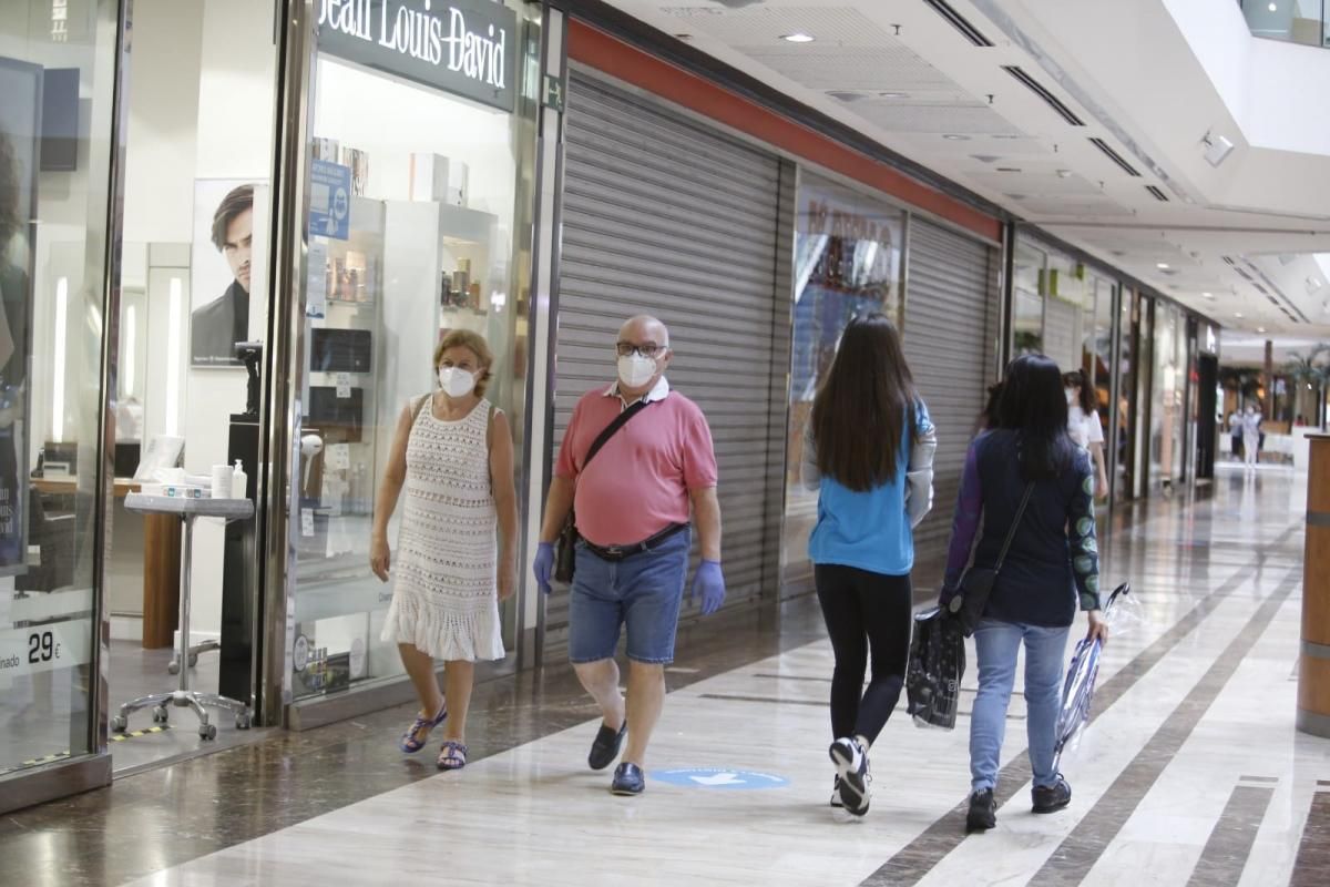 Los centros comerciales de Zaragoza reabren sus puertas