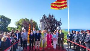 La Corporación Municipal de Tarragona en la ofrenda floral de este 11 de septiembre.