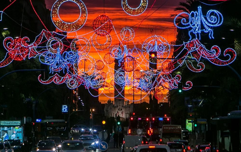 Iluminación navideña en Alfonso El Sabio