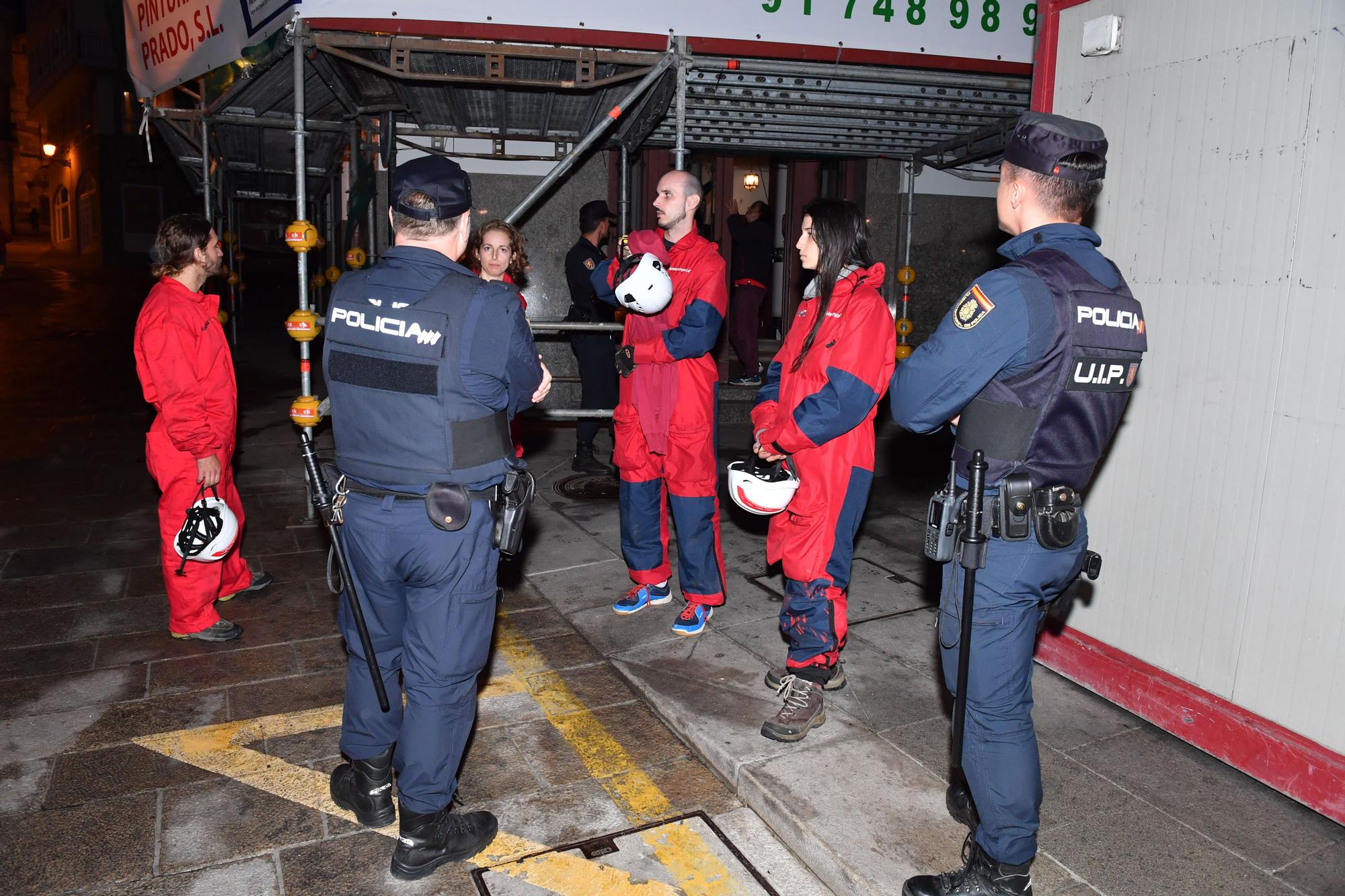 Mensaje de Greenpeace para Pedro Sánchez y Olaf Scholz desde la Casa Molina de A Coruña