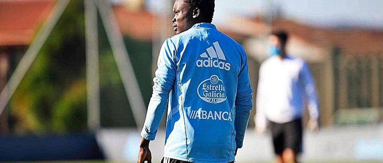 Pione Sisto, durante un entrenamiento en A Madroa.