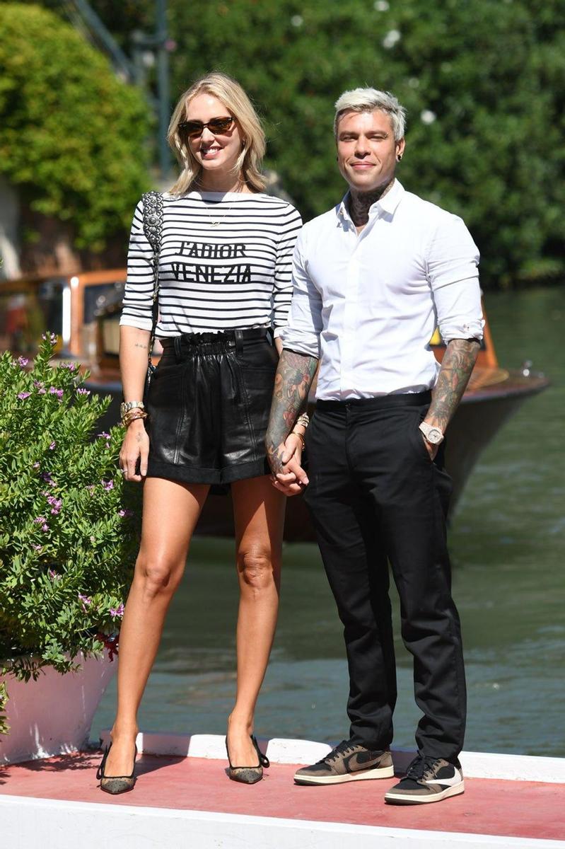 Chiara Ferragni y Fedez llegan de la mano al Festival de Venecia