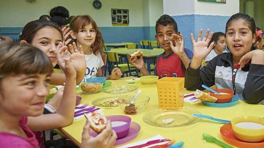 Programa de desayunos en centros escolares.