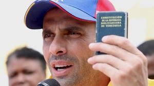 Archivo - El líder opositor venezolano Henrique Capriles