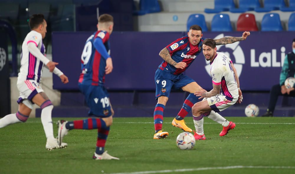 Levante - Real Valladolid, en imágenes