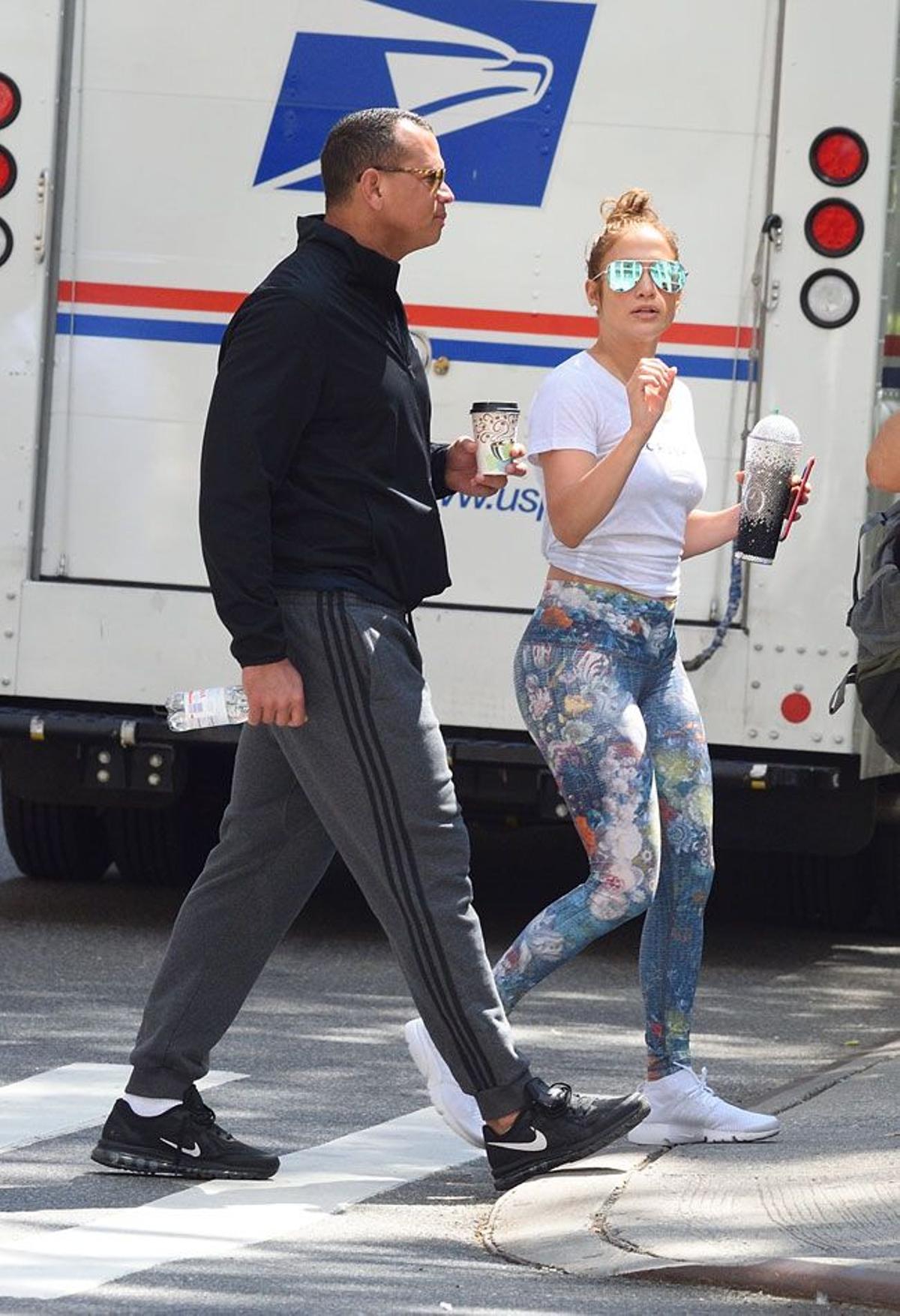 La increíble colección de leggins deportivos de Jennifer Lopez - Woman