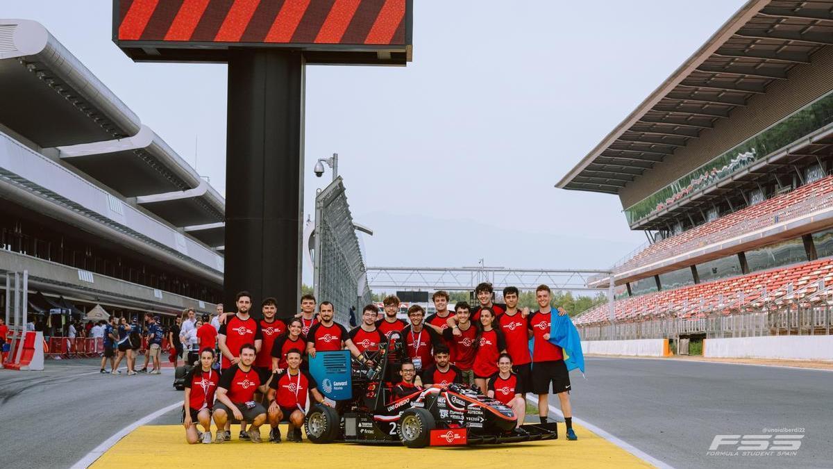 El equipo asturiano, en la pista de Montmeló.