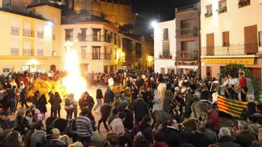 Multitud de actos por el patrón