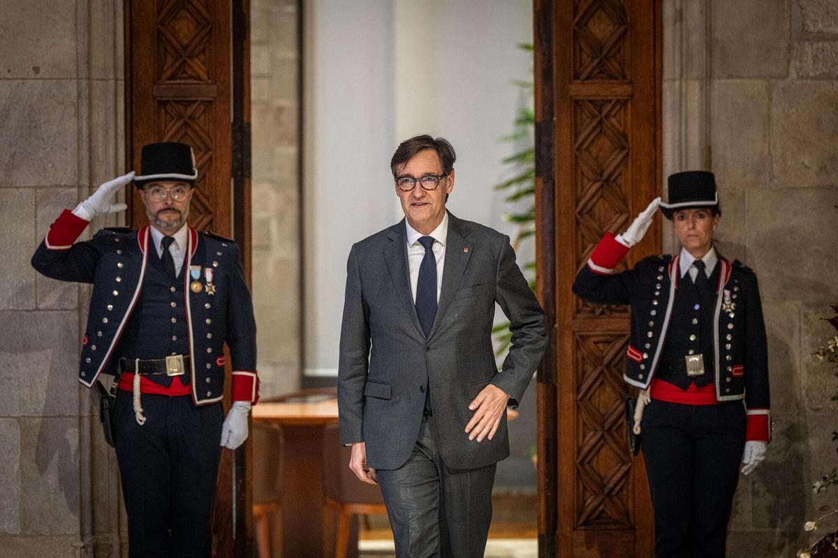 Així funciona el Govern amb Illa a l’hospital: el president ‘connectat’, Dalmau al capdavant i els consellers quadrant agendes