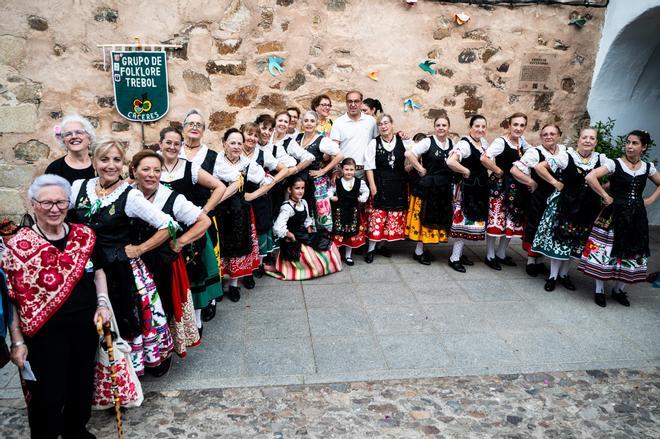Galería | Tradicional procesión de San Antonio en Cáceres