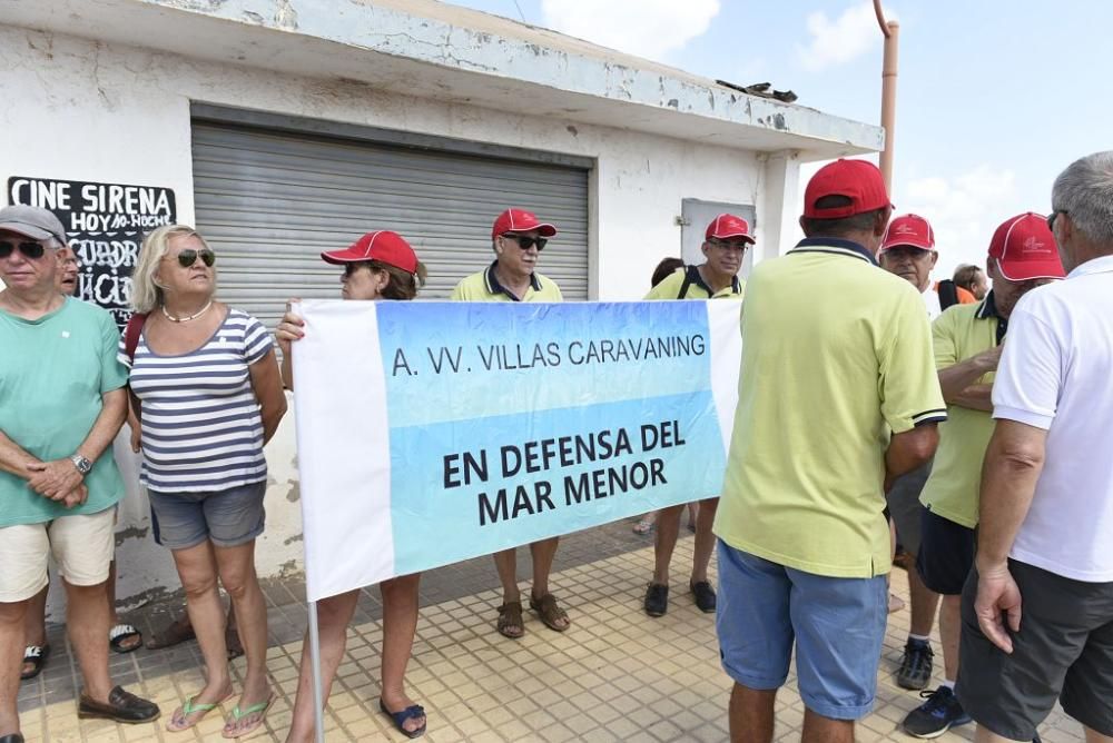 Protestas por el estado del Mar Menor en Los Nieto