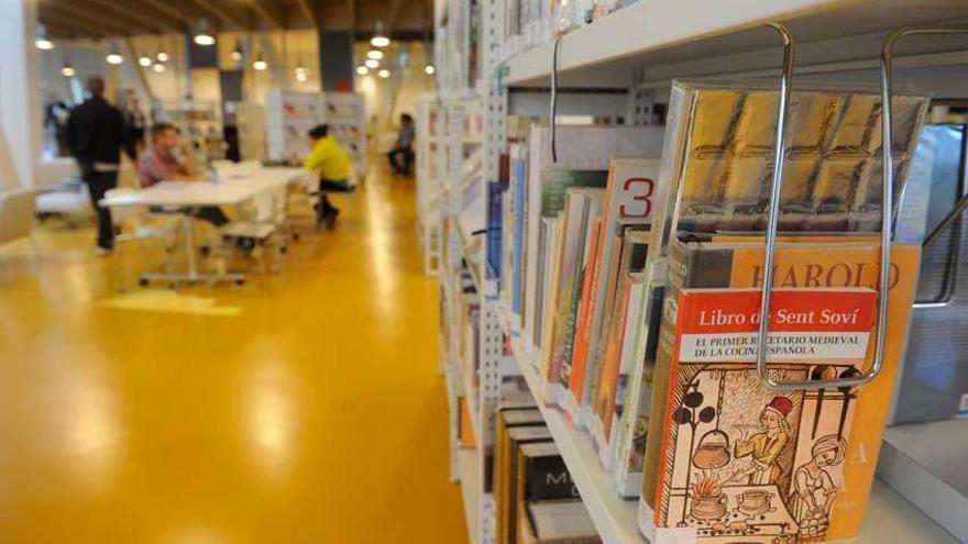 Biblioteca municipal del centro Ágora.