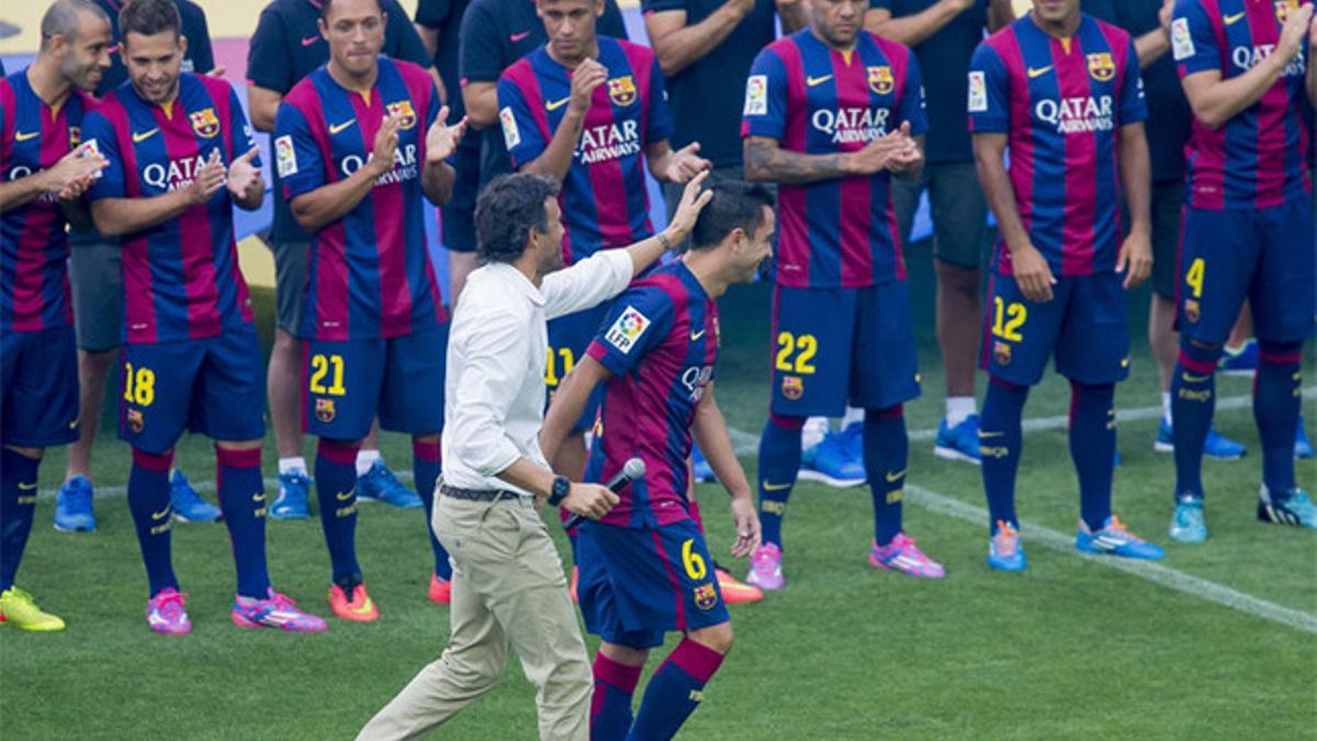 Luis Enrique, el último entrenador de Xavi en el FC Barcelona, será invitado al homenaje oficial al centrocampista egarense