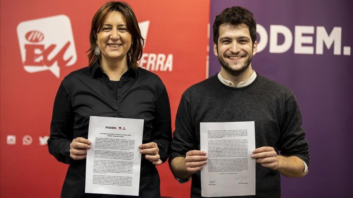 El secretario general de Podem, Antonio Estañ, y la coordinadora general de Esquerra Unida, Rosa Pérez, este viernes en València.