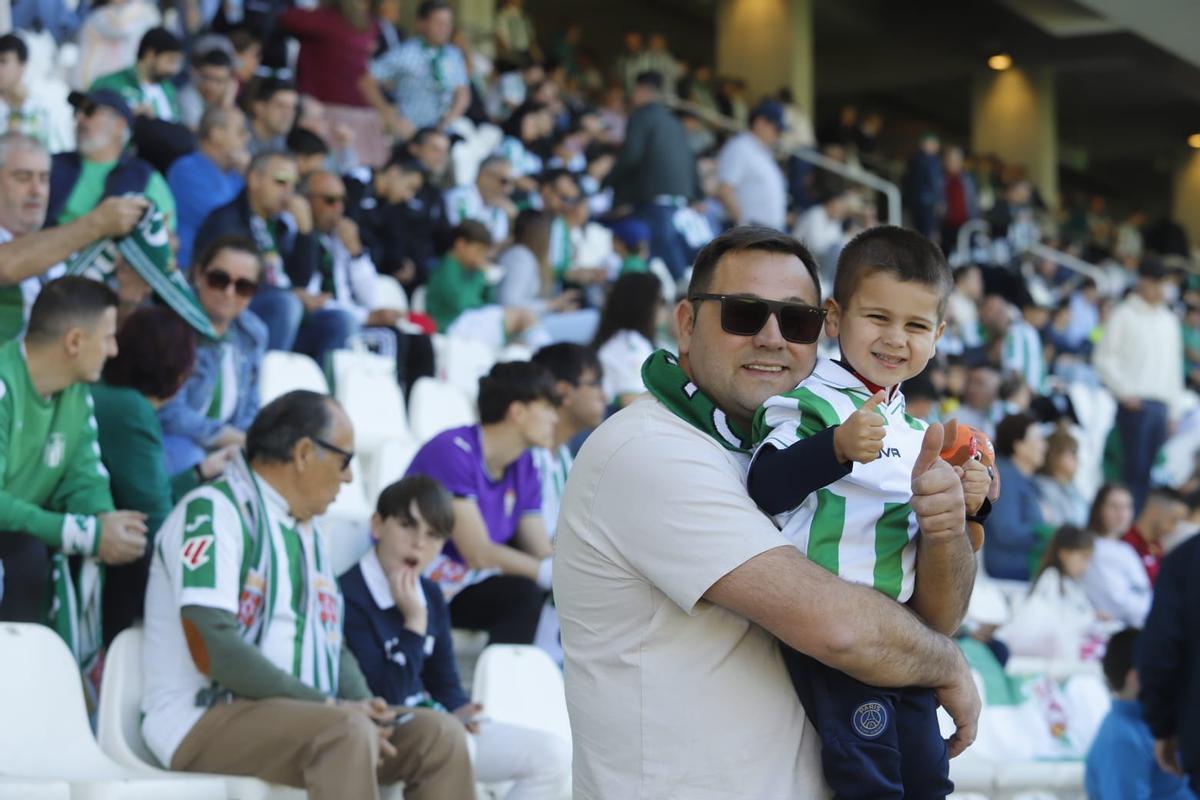 Córdoba CF-Elche, las imágenes de la afición en El Arcángel Córdoba CF-Elche, las imágenes de la afición en El Arcángel