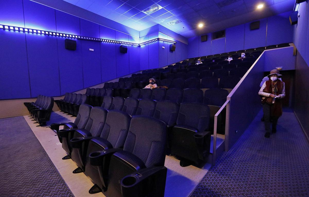 Cines ante  el abismo