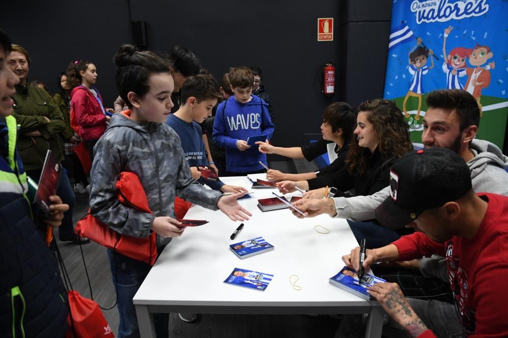 Los CEIP Rosalía de Castro y Sal Lence, en Riazor