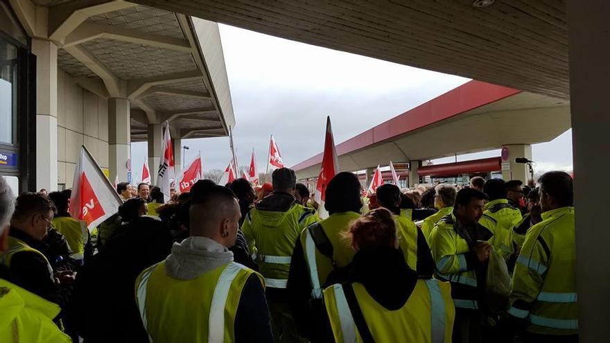 Streik am Flughafen: Mallorcas ITB-Delegation hängt in Berlin fest