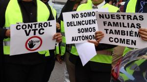 Protesta de conductores de VTC por el centro de Barcelona, a finales de 2023