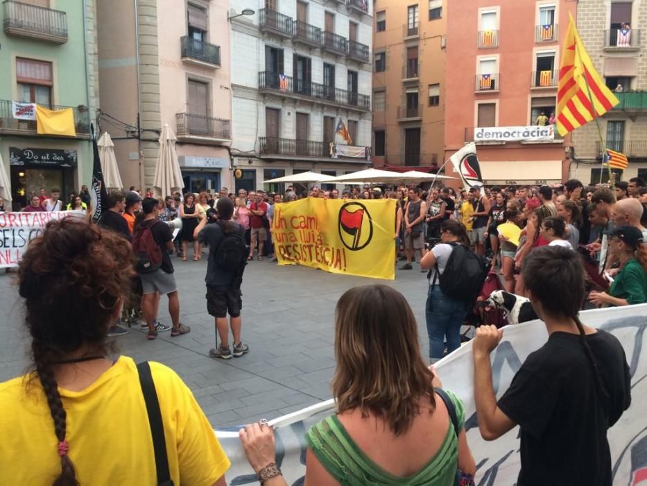 Manifestació contra l'agressió feixista a Manresa