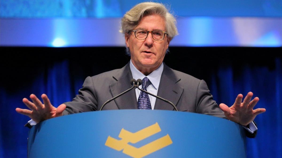 zentauroepp45173517 file photo  barrick gold executive chairman john thornton at180924134304