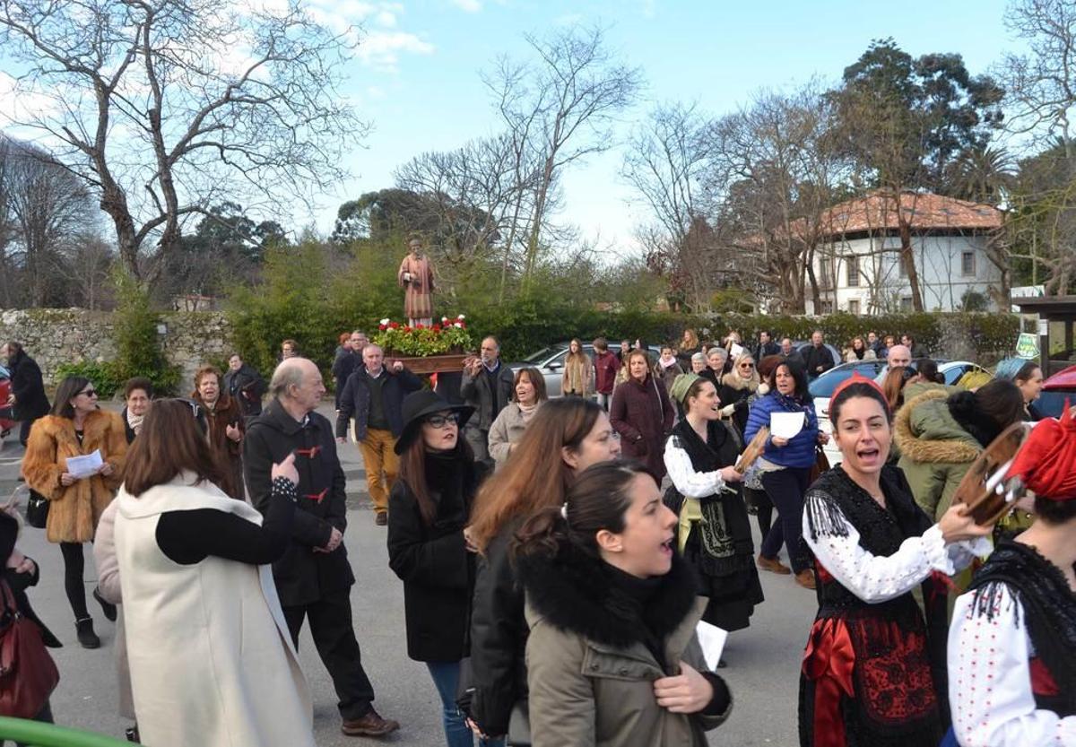 Naves ensalza a sus teyeros
