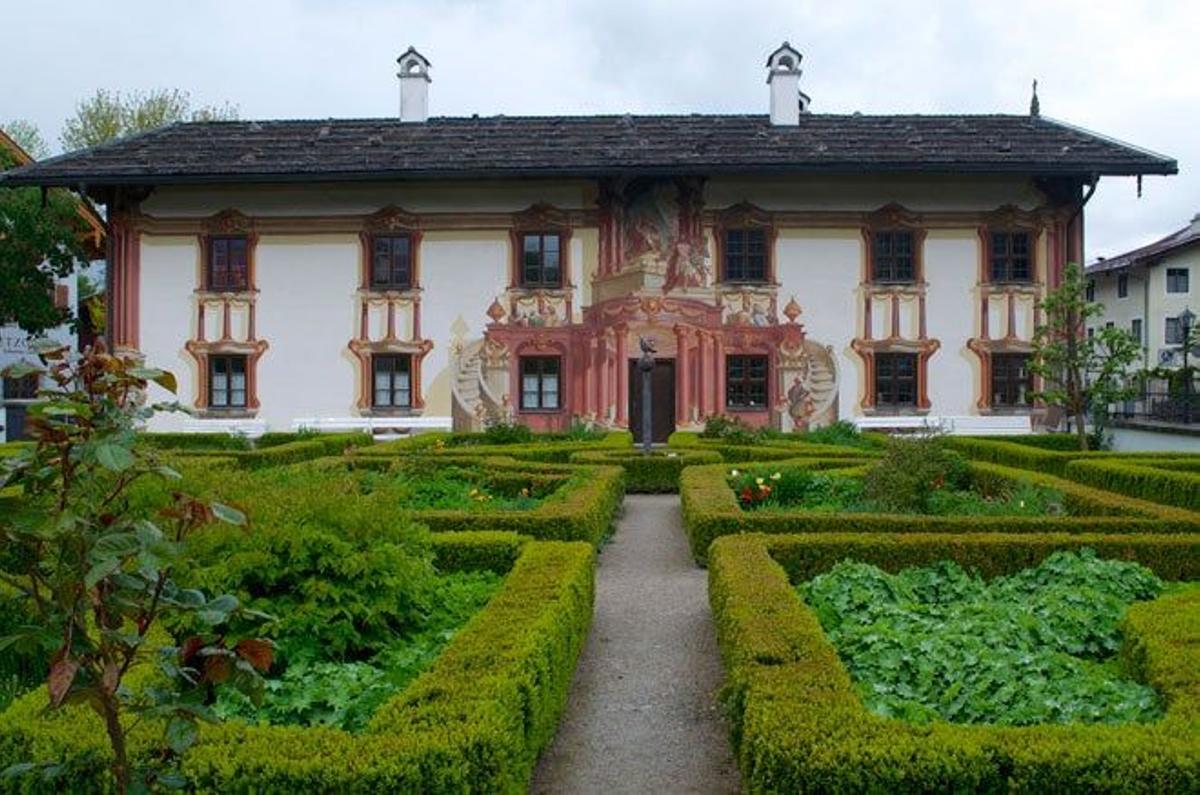 Los dibujos tridimensionales adornan la casa de Pilatos.