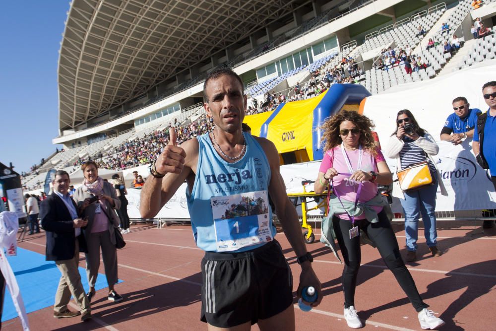 El Mouaziz, del Club Nerja de Atletismo ha vuelto a imponerse en la prueba, que ha alcanzado una participación récord con 7.500 corredores