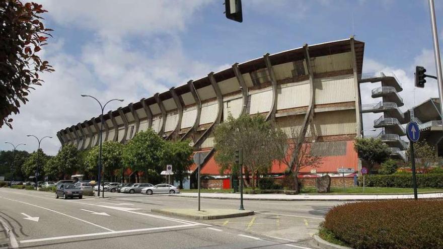 Imagen de la grada de Río por la que comienza la reforma integral del estadio. // R. Grobas