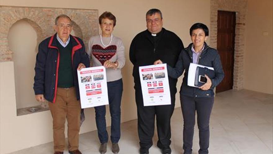 Los Coros Extremeños ofrecen su baile y folclore para ayudar a Proyecto Hombre