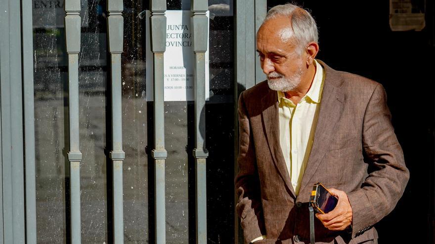 El exdirector técnico de la Faffe, Fernando Villén, a la salida de la Audiencia de Sevilla