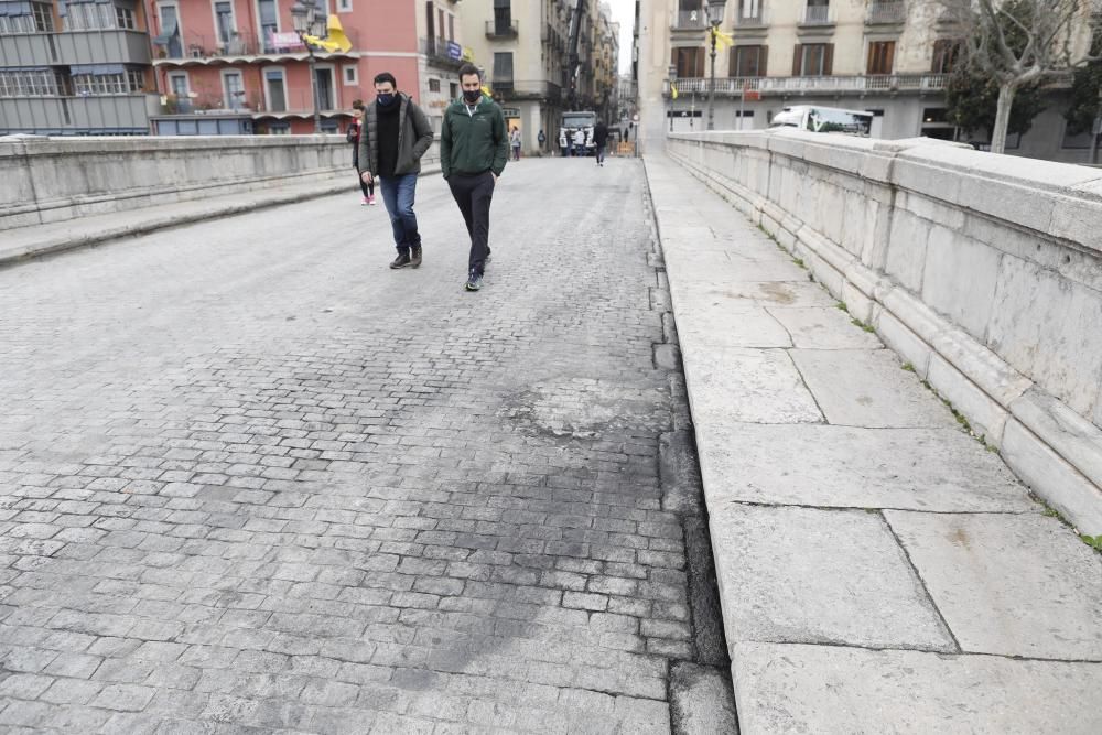 Girona intenta tornar a la normalitat després de la segona nit d'aldarulls