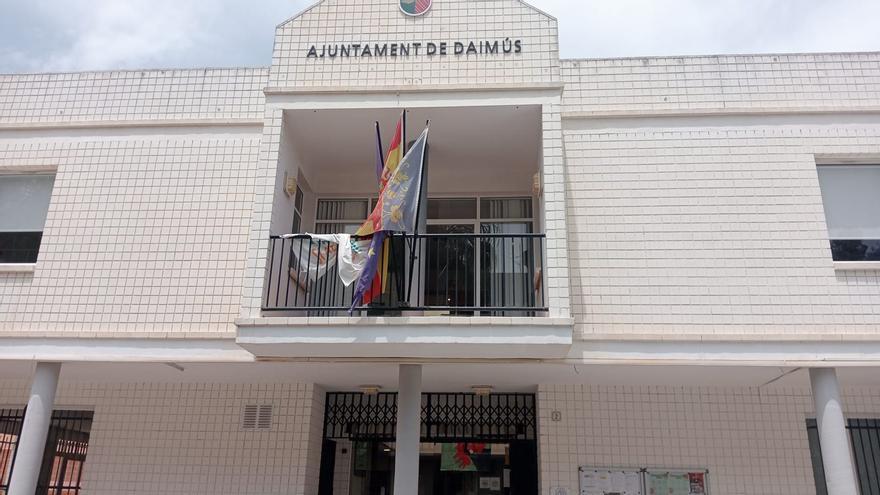 Daimús deja de considerar personas &quot;non gratas&quot; a quienes defiendan la unidad del catalán y el valenciano
