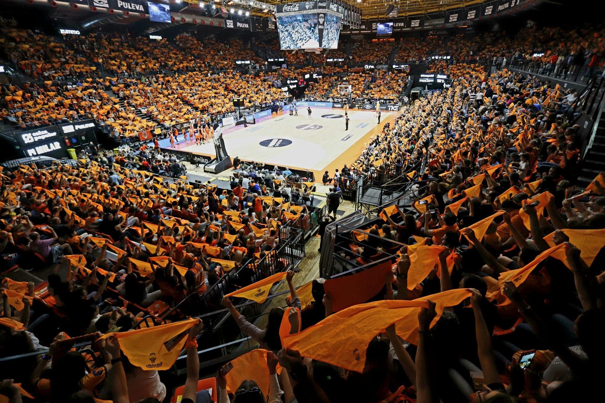 El Valencia Basket - Perfumerías Avenida, en imágenes