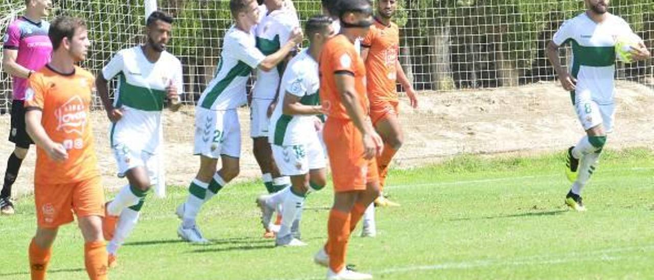 Imagen de archivo del primer partido del Atzeneta, en el campo del Elche Ilicitano.