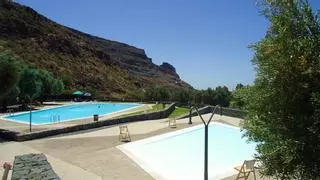 Chapuzones desde 3 euros a 680 metros de altitud: abre una de las piscinas municipales más bonitas de Gran Canaria