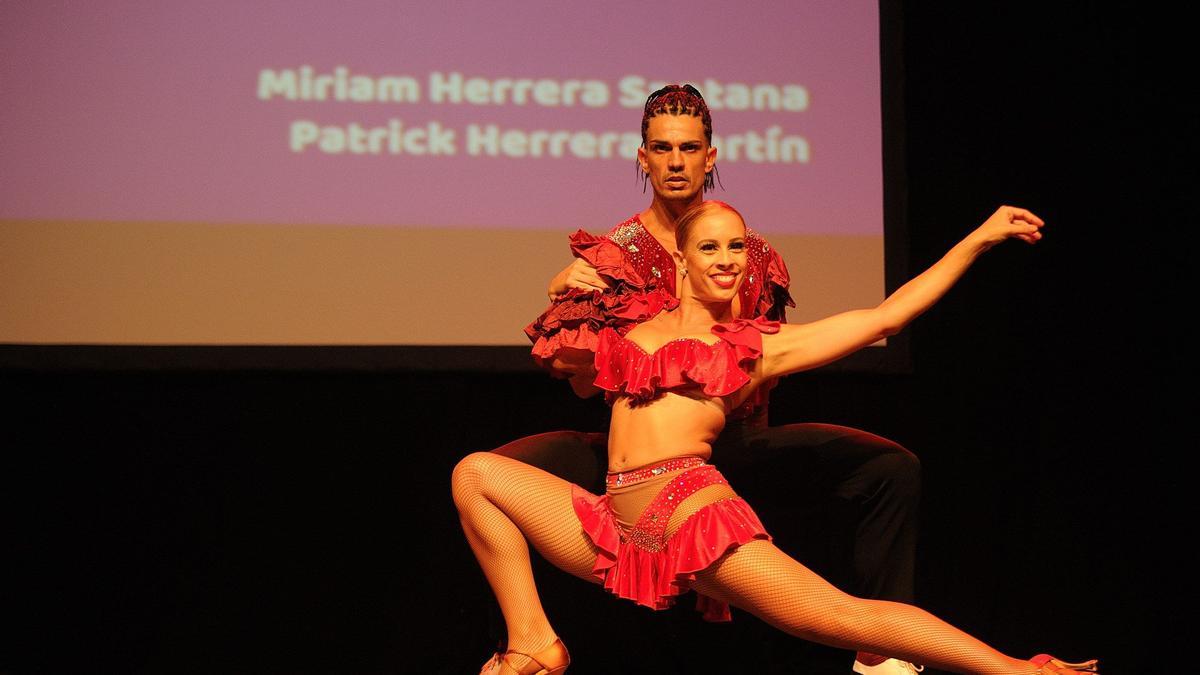 Los últimos ganadores de la modalidad de pareja, Miriam y Patrick Herrera.