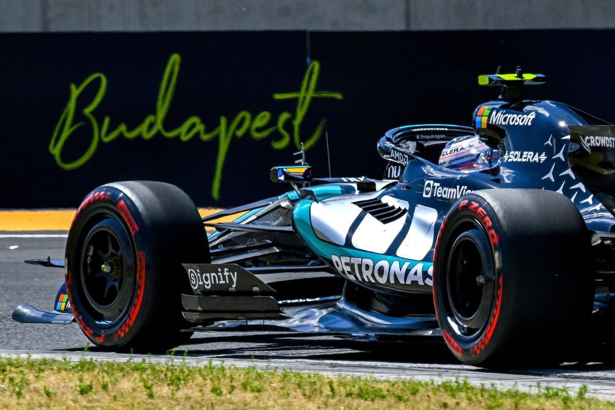 MOGYOROD (Hungary), 25/07/2026.- Mercedes driver Andrea Kimi Antonelli of Italy participates in the third free practice session of the Formula One Hungarian Grand Prix at the Hungaroring circuit in Mogyorod, Hungary, 25 July 2026. The Formula One Hungarian Grand Prix race takes place on 26 July. (Fórmula Uno, Hungría, Italia) EFE/EPA/Zsolt Czegledi HUNGARY OUT